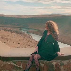 Meet your Posher, Lydia